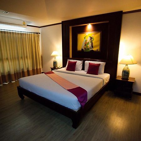 Chour Palace Hotel Мае Сай Екстериор снимка