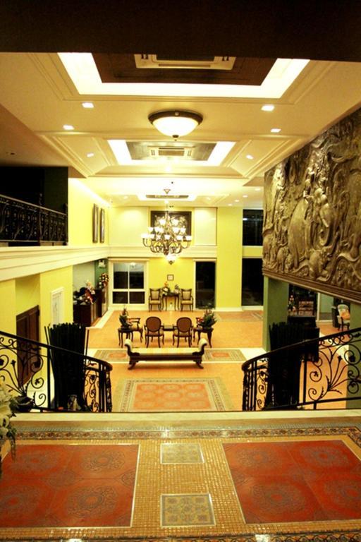 Chour Palace Hotel Мае Сай Екстериор снимка