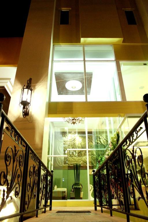 Chour Palace Hotel Мае Сай Екстериор снимка