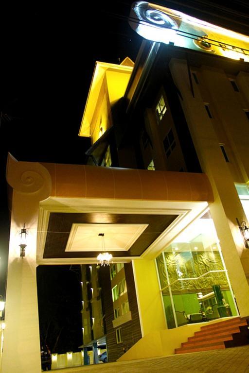 Chour Palace Hotel Мае Сай Екстериор снимка